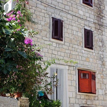 Apartments By The Sea Pucisca, Brac - 770 エクステリア 写真